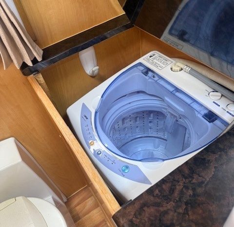 2009 Roma Elegance 23′ full
