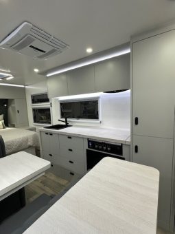 2026 Drive RV XU1 Semi Off Road 20’6″ Design 5 Cafe full