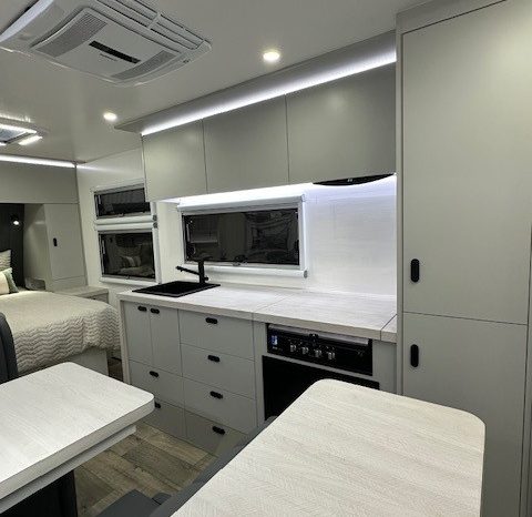 2026 Drive RV XU1 Semi Off Road 20’6″ Design 5 Cafe full