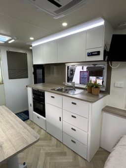 2026 Seascape Caravans Trailrunner 19’6″ Semi Off Road 196 full
