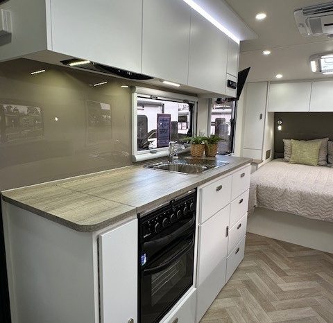 2026 Seascape Caravans Trailrunner 19’6″ Semi Off Road 196 full