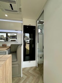 2026 Drive RV Alpha Edition 18’8″ Design 1-1 Cafe full