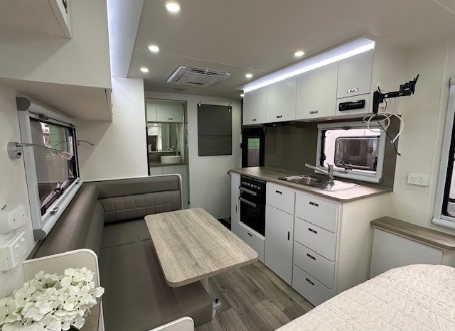 2026 Seascape Caravans Sunrunner 18’8″ full