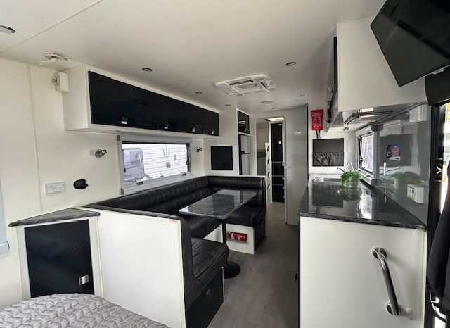 2016 Essential Caravans Cruiser Family 22′ full