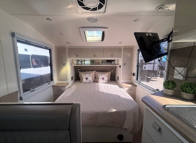 2023 Essential Caravans Outlander Semi Off Road 20’6″ full