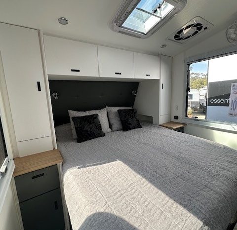 2023 Seascape Caravans Trackbreaker 22′ Family full