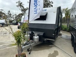 2017 Franklin Caravans X-Factor 21′