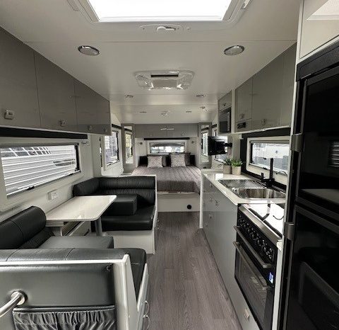 2017 Franklin Caravans X-Factor 21′ full