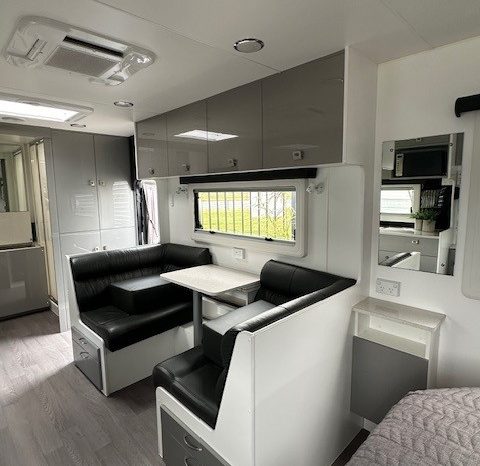 2017 Franklin Caravans X-Factor 21′ full