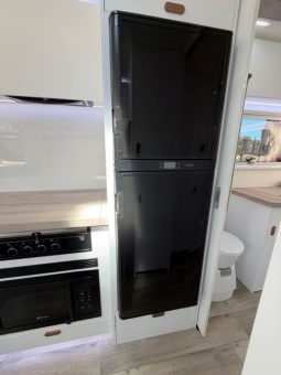 2026 Drive RV Alpha Edition Touring 21’6″ Design 7.1 Cafe full