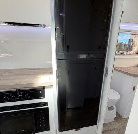 2026 Drive RV Alpha Edition Touring 21’6″ Design 7.1 Cafe full