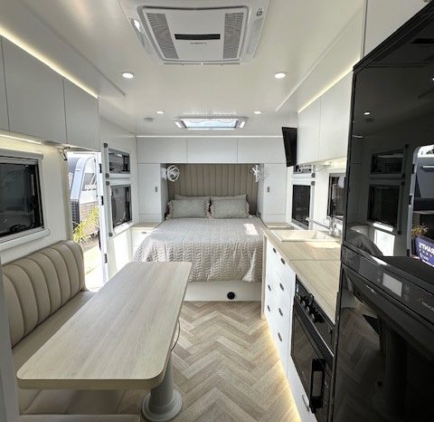2026 Drive RV XU1 17’10” Design 1 Cafe full