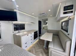 2026 Drive RV XU1 17’10” Design 1 Cafe full
