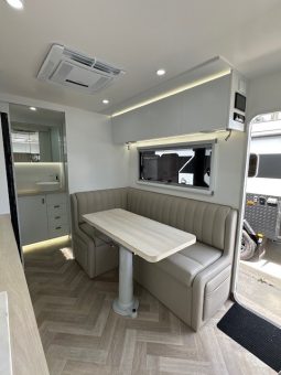 2026 Drive RV XU1 17’10” Design 1 Cafe full