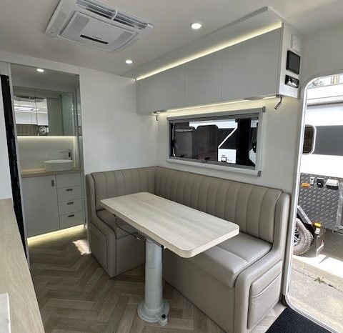 2026 Drive RV XU1 17’10” Design 1 Cafe full