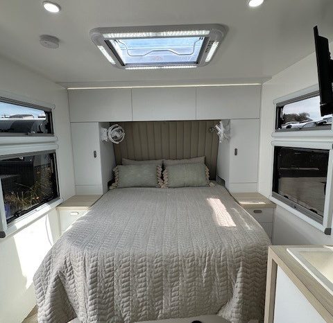 2026 Drive RV XU1 17’10” Design 1 Cafe full